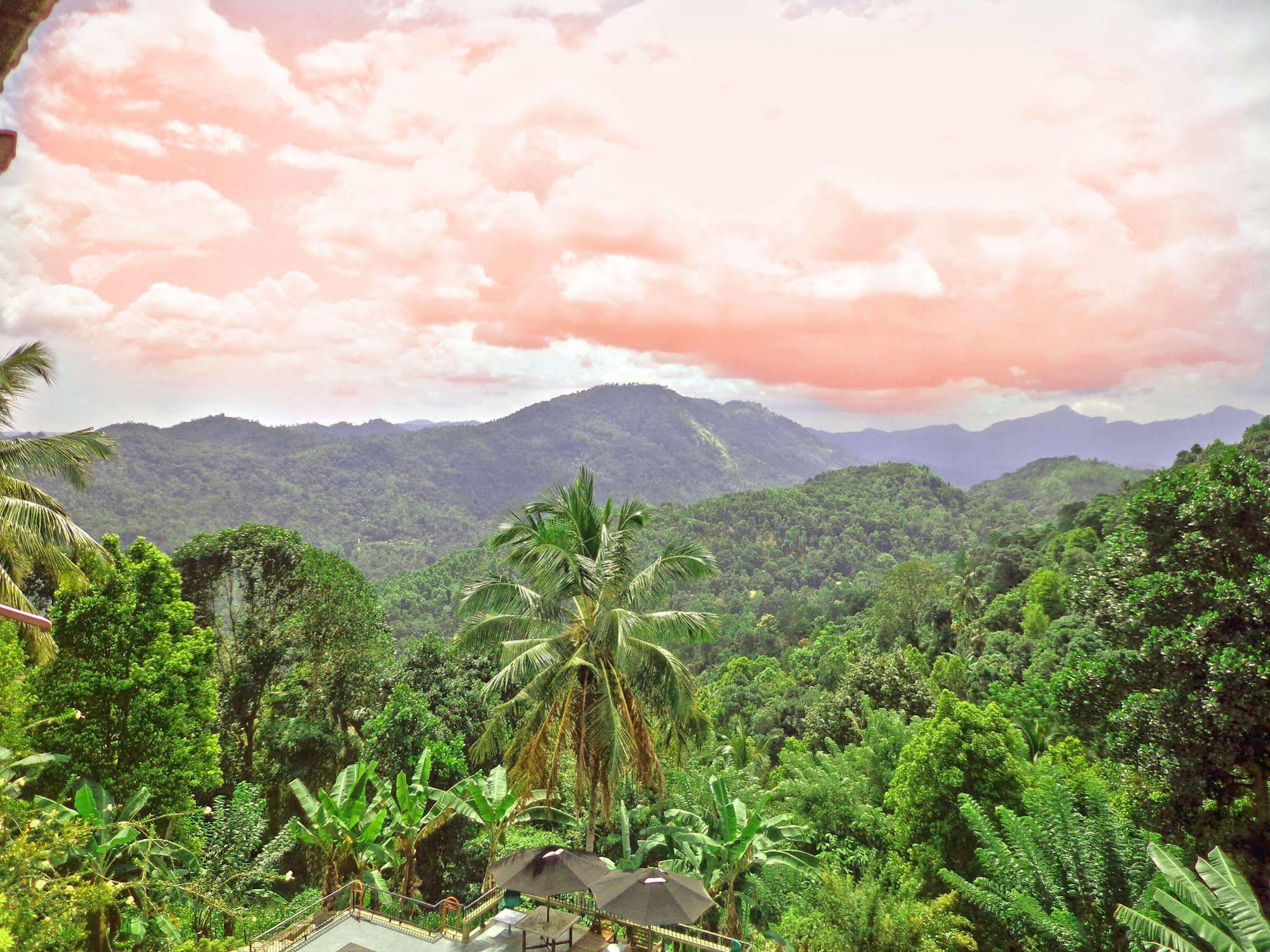 Brookside Resort By Earl'S Kandy Esterno foto
